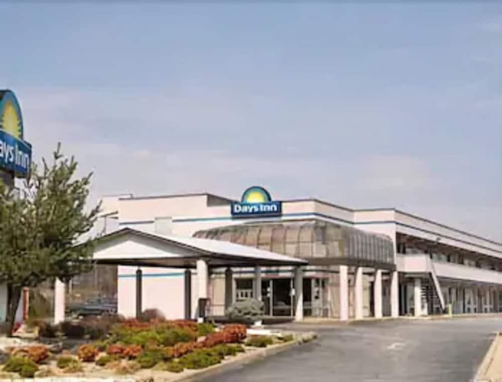 Days Inn By Wyndham Greeneville Extérieur photo